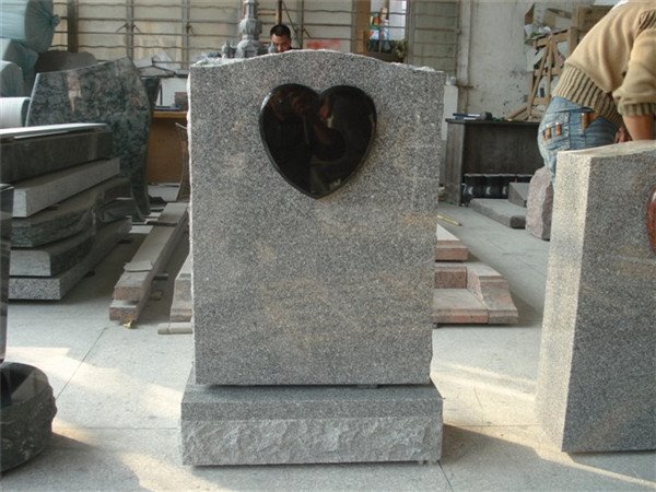 Love Heart Gravstein
