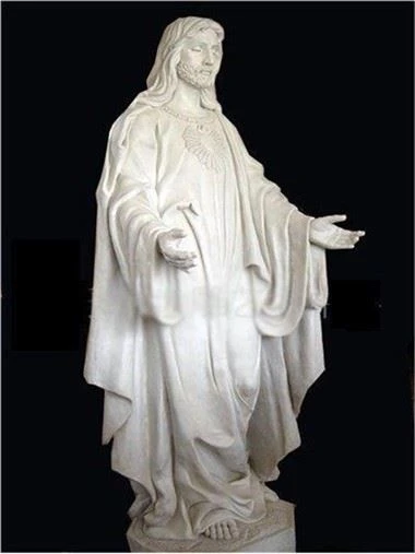 Jesus-statue i hvit marmor